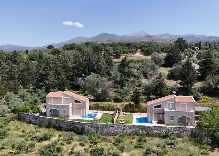 Mon Emvasia Margarites Villas